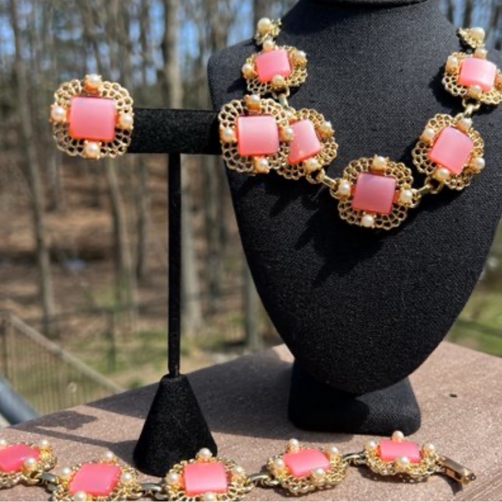 Vintage and Gold Jewelry Set